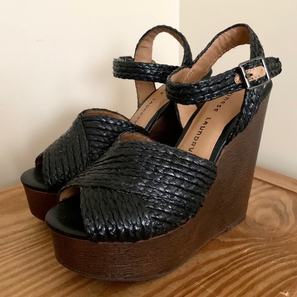 Chinese Laundry Shoes - NWOT Chinese Laundry Platform Wedges